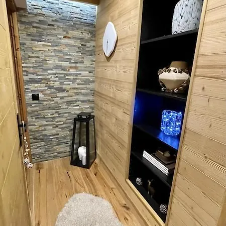 -white Aster- Charming Renovated Appartement Megève